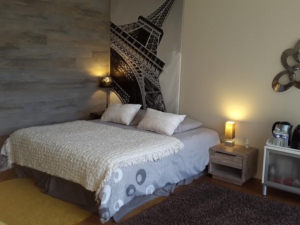 Carnetin Le Parc, Gite Et B&B エクステリア 写真